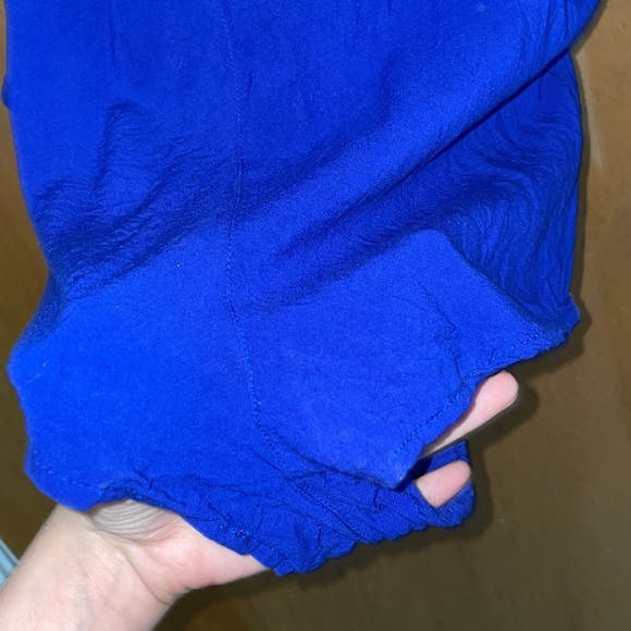 H&M navy blue romper with pockets and a cute back - Picture 3 of 9